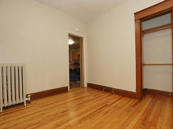 2nd image of 105 Southern Blvd #1A
