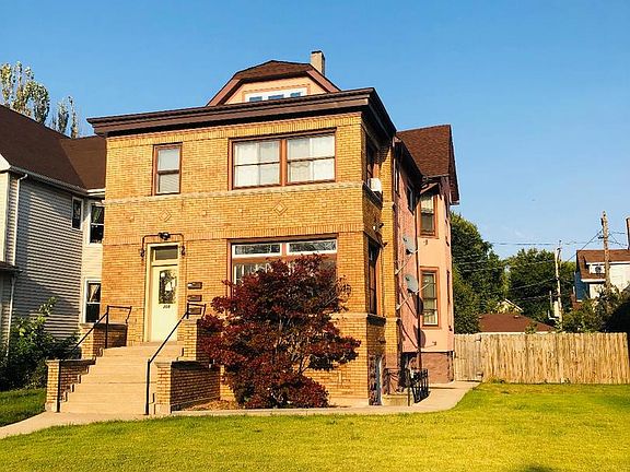2nd image of 209 N Mayfield Ave #1