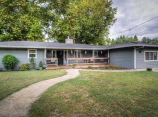 2824 Freebridge St, Redding, CA 96001