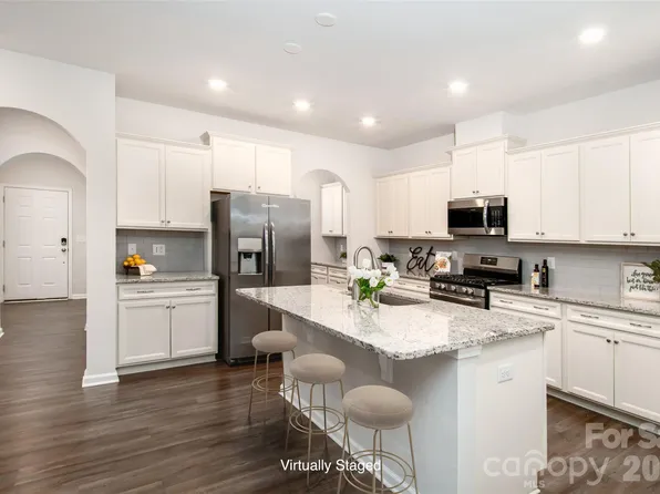 150 W Morehouse Ave, Mooresville, NC 28117