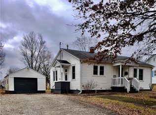 208 N Church St, Newton, IL 62448
