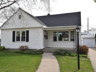 7717 38th AVENUE, Kenosha, WI, 53142