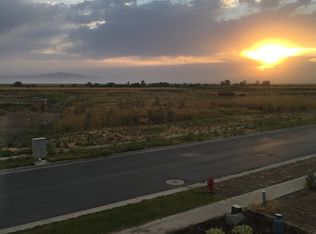 233 S Buffalo Ranch Rd, Farmington, UT 84025