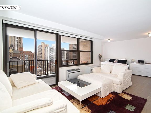 3rd image of 175 W 95th St APT 17H