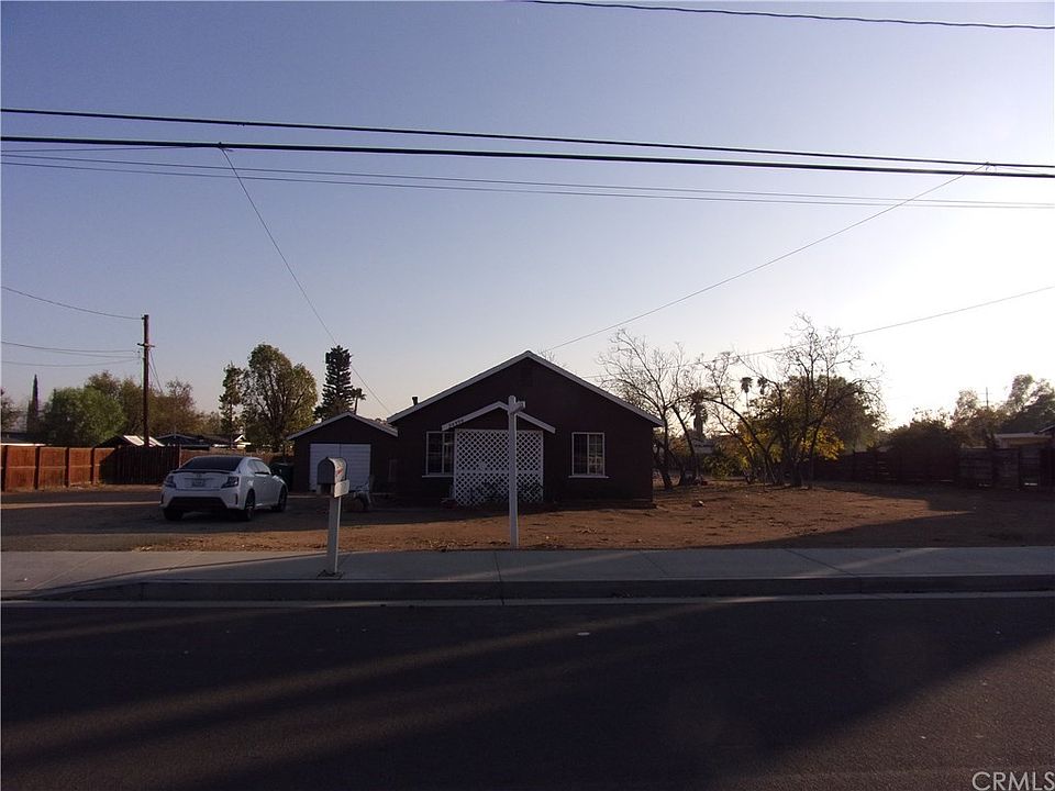 1st image of 24559 Myers Ave