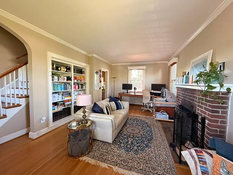 10833 W 1st St — Photo 3