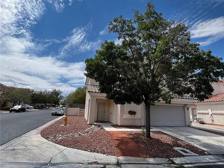 8033 Gallagher Island St — Photo 3