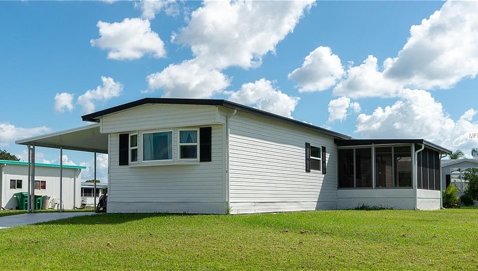 1st image of 2709 Teal Ln