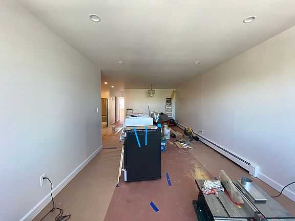4th image of 21-29 42nd St #2A
