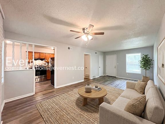 4th image of 3060 Fairmeadow Dr