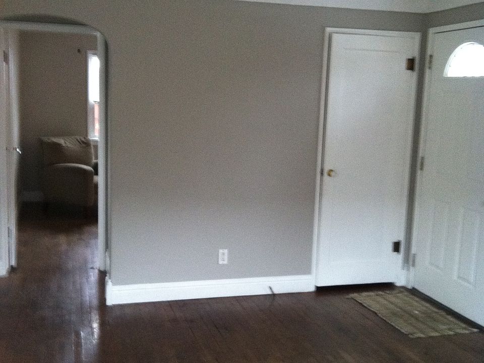 2nd image of 216 S Phillippi St