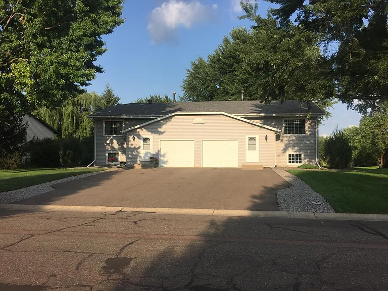 13243 Aberdeen St NE — Photo 10