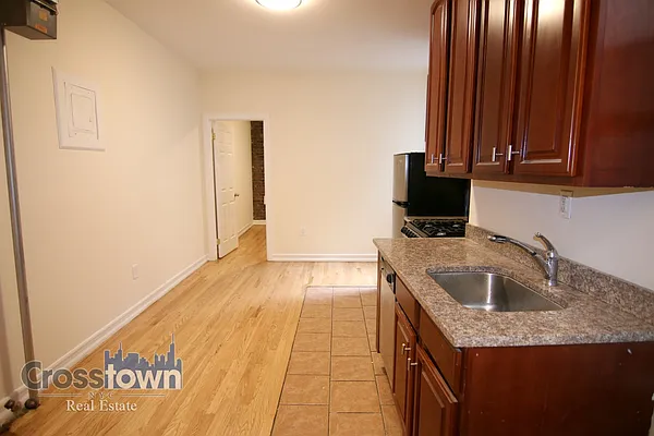 Rented by Crosstown Apartments NYC | media 12