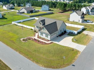17 Cloverfield Ct, Princeton, NC 27569