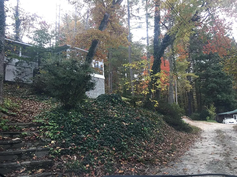 302 Seneca Blvd — Photo 23
