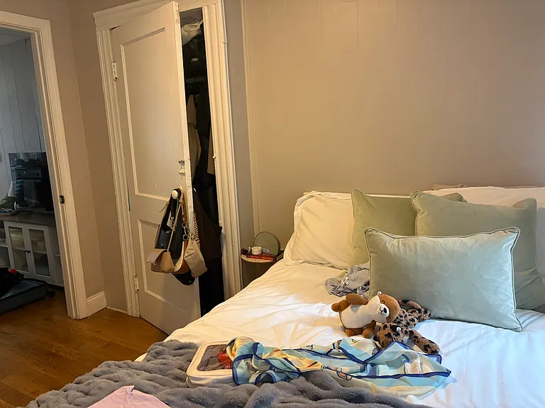10 Wiget St #5 — Photo 9