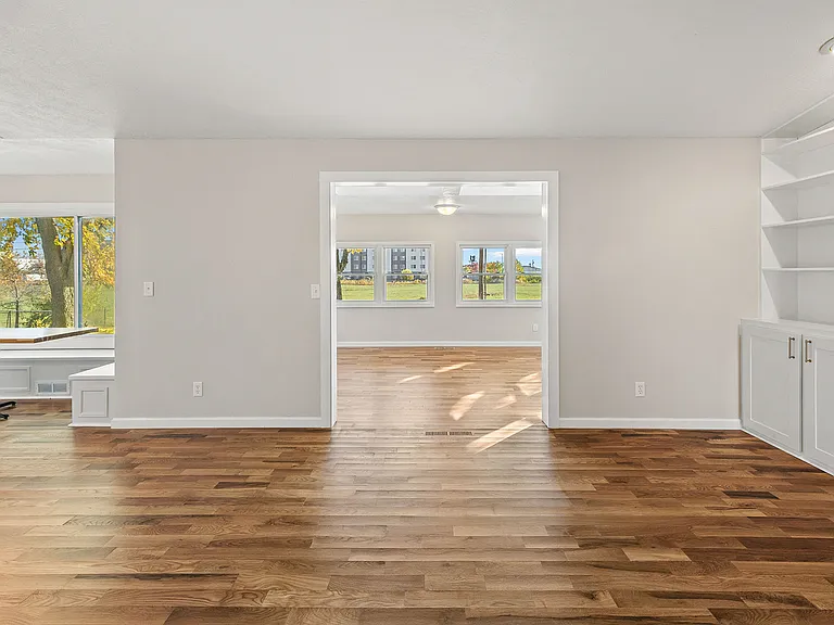 3839 Rome Dr — Photo 18