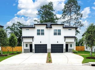 1964 Longmire Villas Ct, Conroe, TX 77304