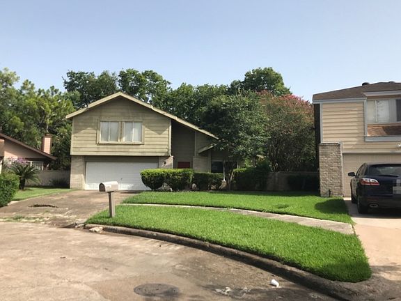 2nd image of 12907 Leaf Glen Ln