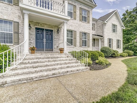 3rd image of 11850 Thomas Mill Dr
