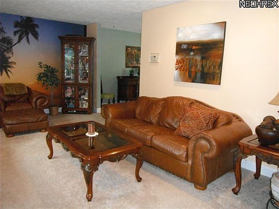 3rd image of 8315 Lorraine Dr