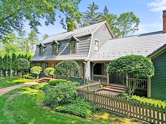 2nd image of 3806 Sugarbush Dr