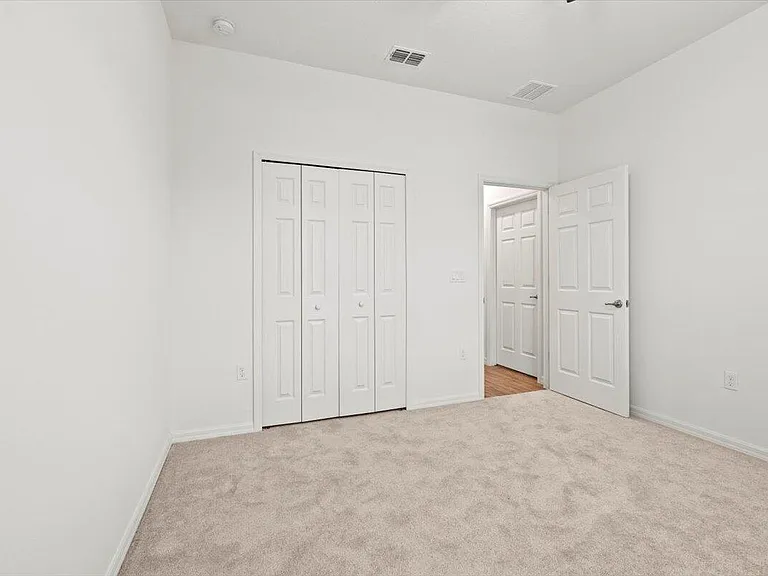 2661 SW Import Dr — Photo 24