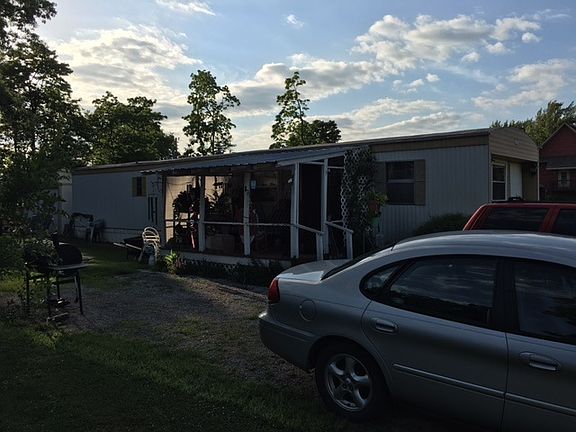 tin roof porch faces south