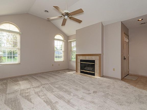 4th image of 8050 Harbor Creek Dr APT 3001