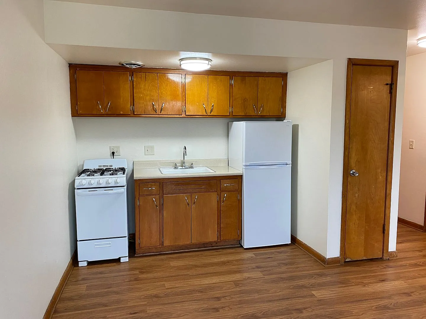 2738 Bolivar — Photo 3