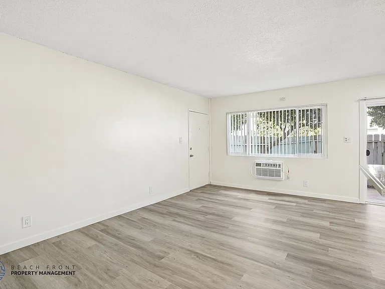 8721 Imperial Hwy. — Photo 35