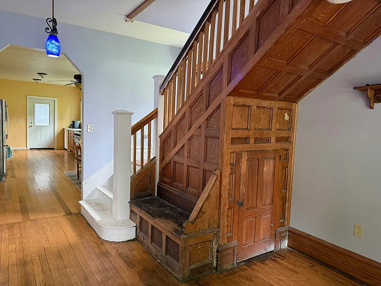 409 E Porter St — Photo 3