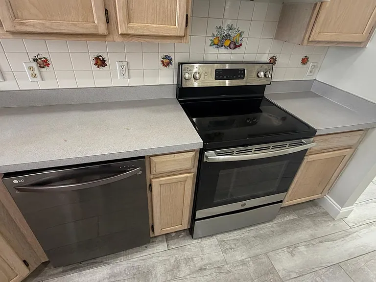 10132 Cypress Glen Pl — Photo 12