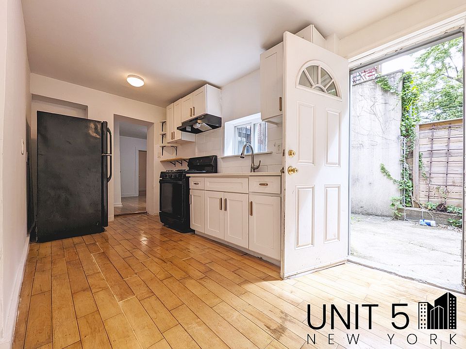 1st image of 484 Willoughby Ave APT 1A