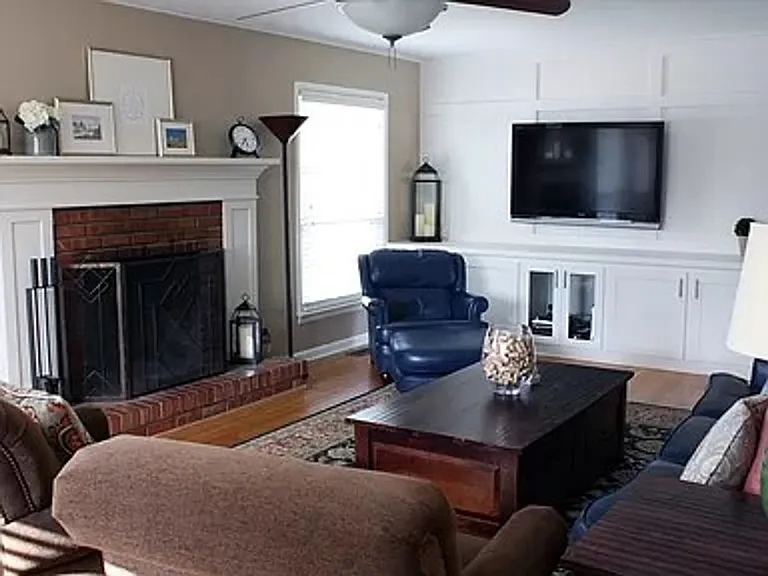 4353 E 56th Pl — Photo 7