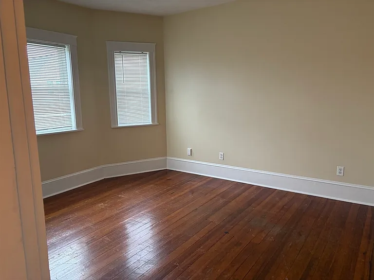 42 Pearl St #3 — Photo 6