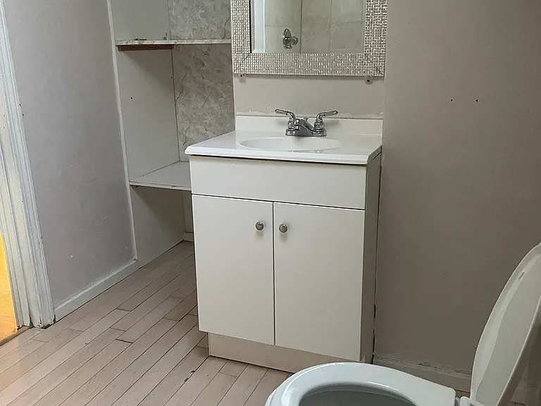 10 Huron St #3 — Photo 7