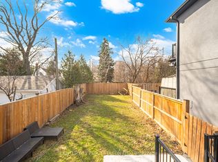 195 Danforth Rd, Toronto, ON M1L3X1
