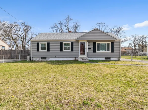 127 Drexel St, Springfield, MA 01104