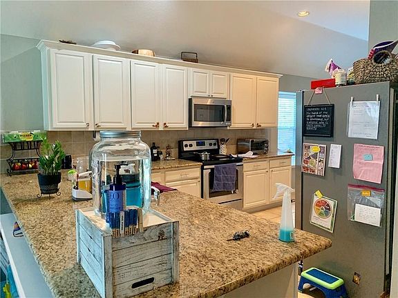4th image of 513 Dartmoor Dr