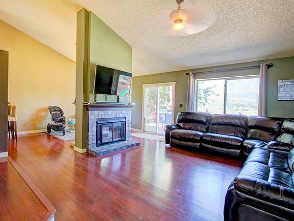 Rich Laminate Hardwoods