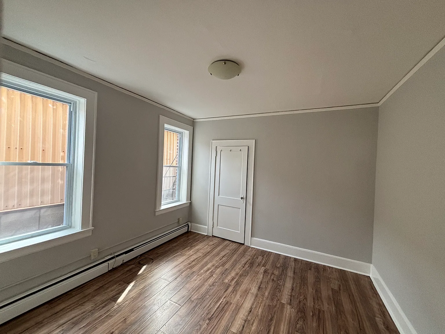 2 bed, 1000 sqft, $2,250 — Photo 4