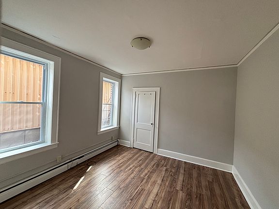 4th image of 230 Watchung Ave