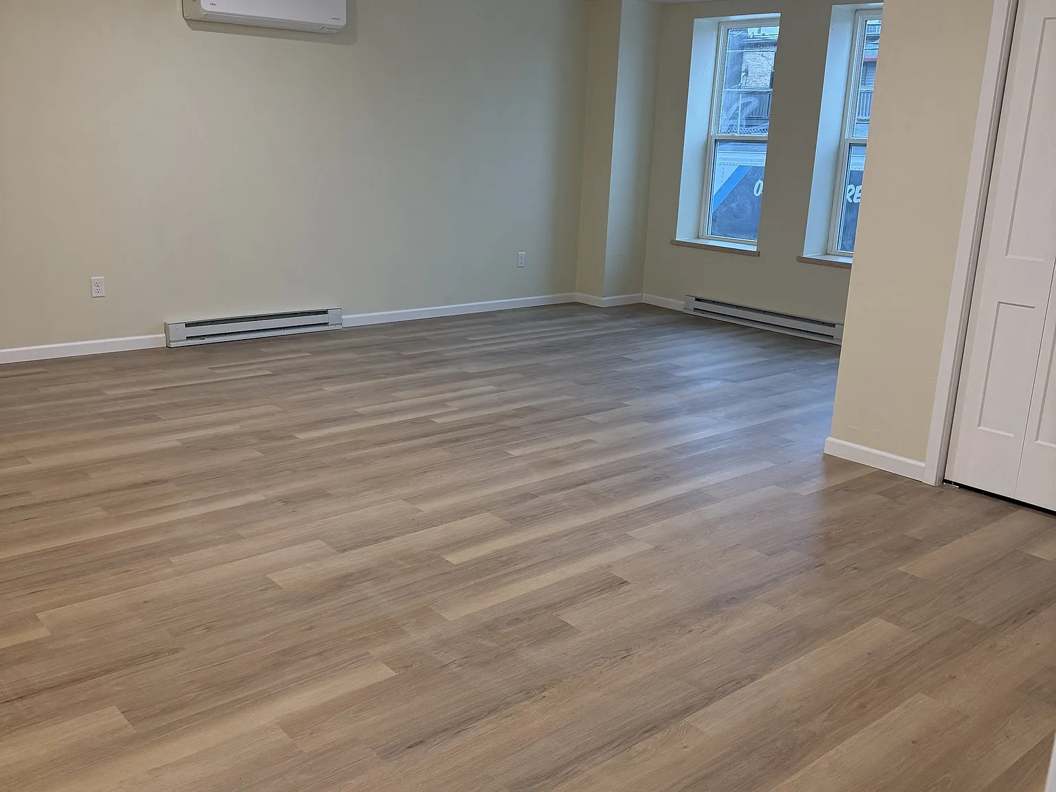 135 North 4th Avenue - 8 — Photo 3