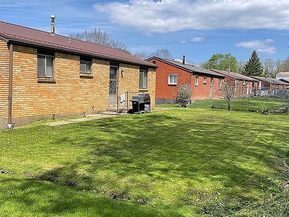 4th image of 152 Black Hills Rd