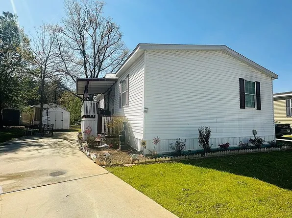 48 E Cardinal Ln, Lawrenceville, GA 30044