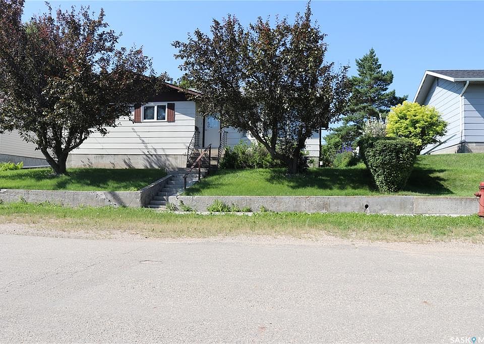 1st image of 326 3rd AVENUE