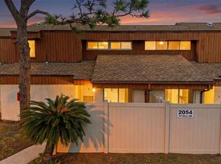 2054 Sunset Point Rd APT 35, Clearwater, FL 33765