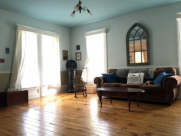 2nd image of 531 W Main St