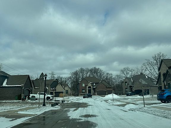5th image of 55336 Hanford Ct